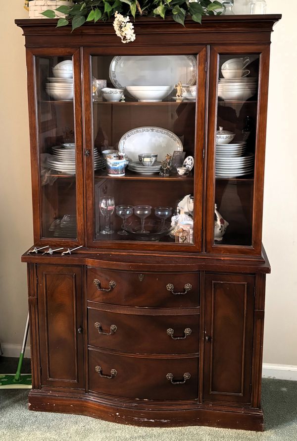 Eastpines Estate Sale