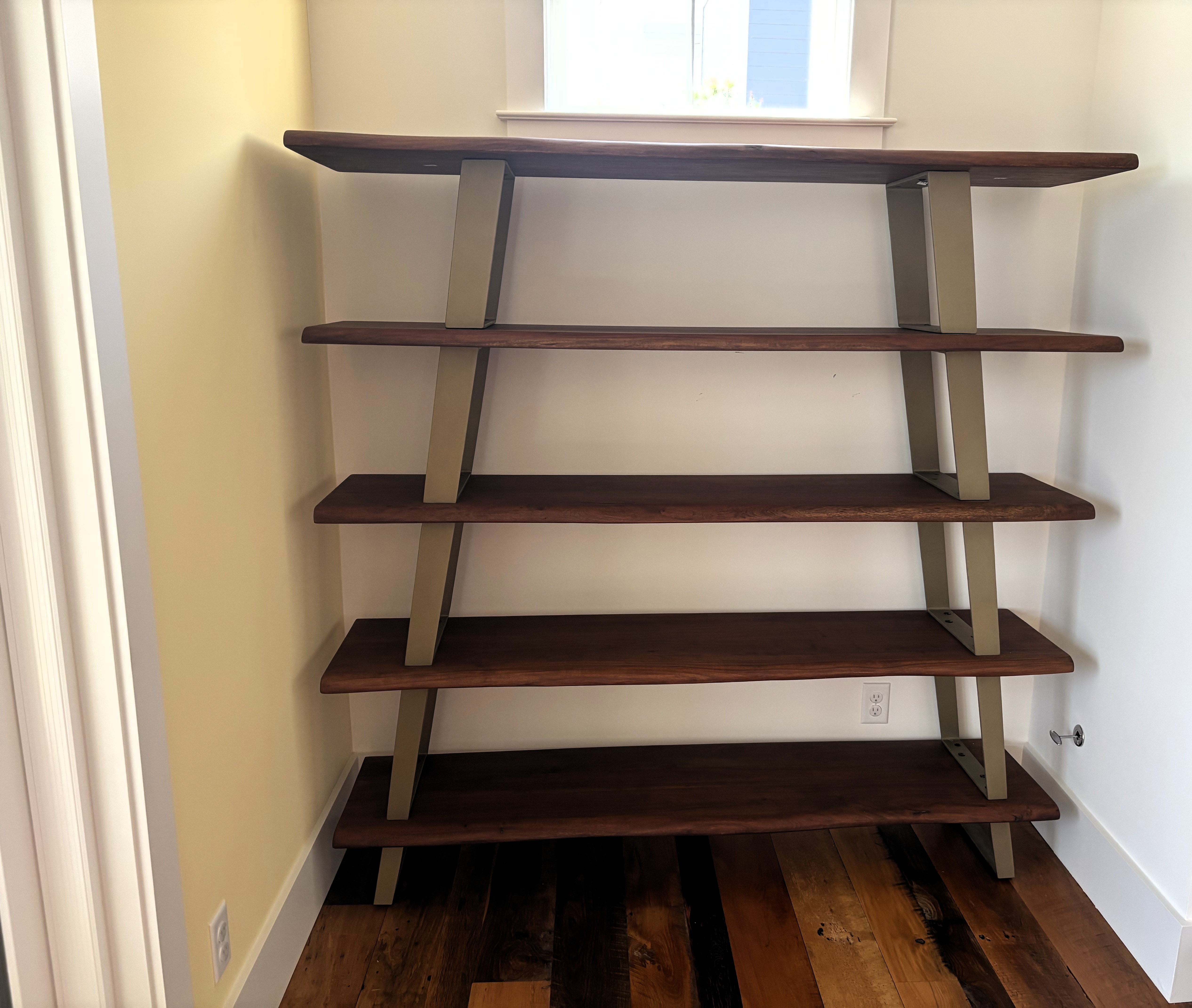 Hampton Online Estate Sale