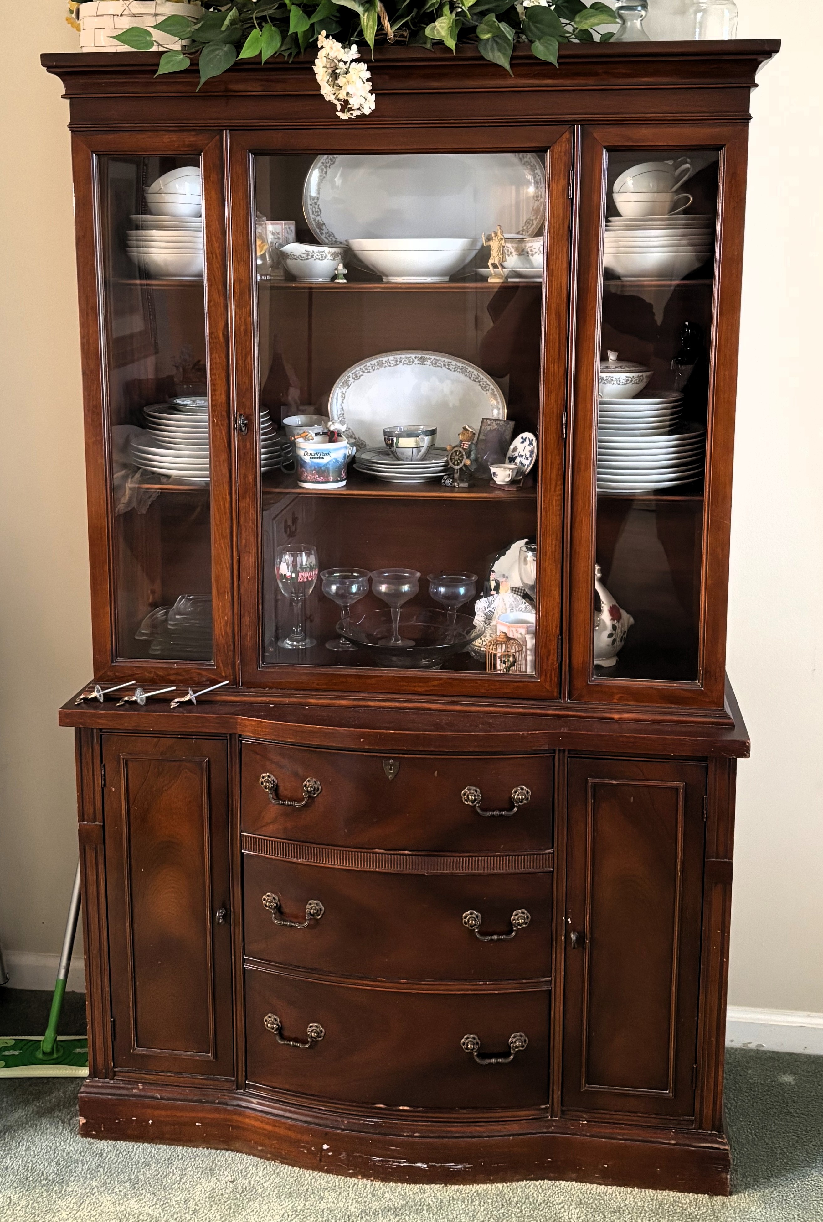 Eastpines Estate Sale